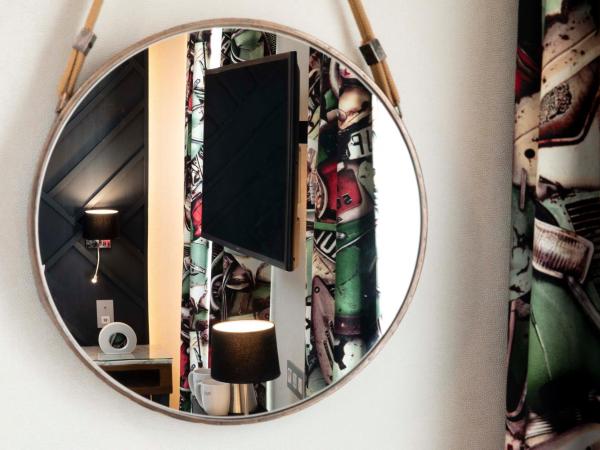 Hôtel des Arts Montmartre : photo 4 de la chambre chambre double supérieure