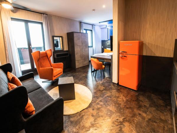 premium by GS Hotel : photo 9 de la chambre suite junior avec balcon