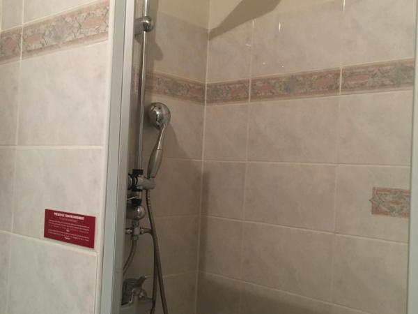 Kyriad Rodez : photo 4 de la chambre chambre lits jumeaux