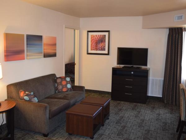 Staybridge Suites Myrtle Beach-Fantasy Harbour, an IHG Hotel : photo 4 de la chambre suite 2 chambres avec 2 salles de bains - non-fumeurs