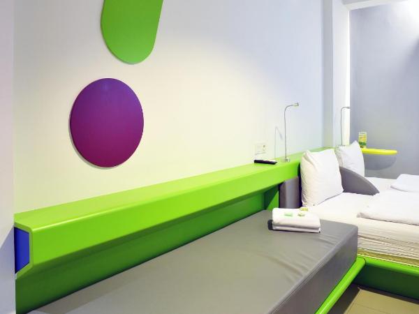 POP! Hotel Kemang Jakarta : photo 2 de la chambre pop! smoking room