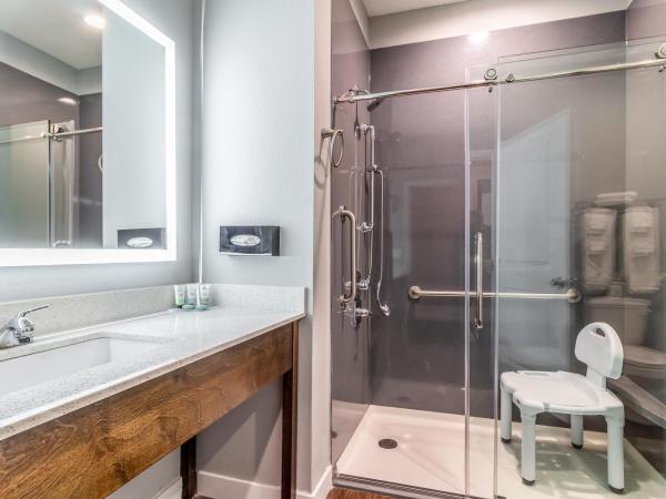 Scottish Inns & Suites Houston, TX : photo 8 de la chambre chambre lit king-size pour personnes à mobilité réduite - non-fumeurs