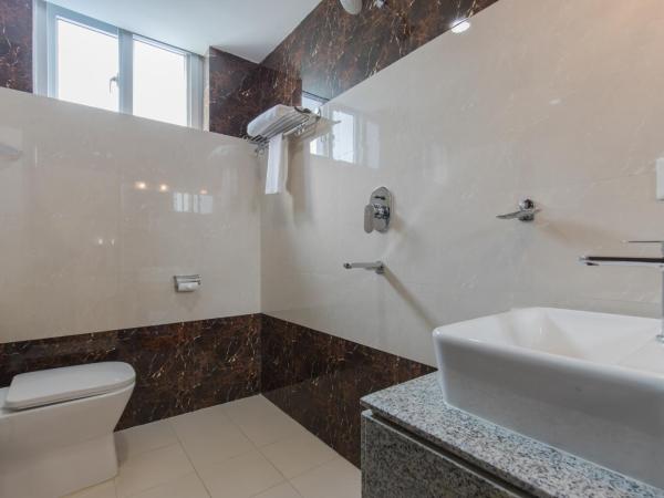 Hotel Snow Peak : photo 9 de la chambre chambre triple avec balcon