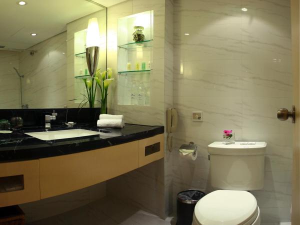 Jin Jiang Tower : photo 3 de la chambre chambre double deluxe