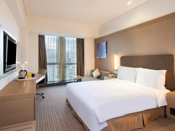 Holiday Inn Express Shanghai Jinsha, an IHG Hotel : photo 3 de la chambre standard room with queen bed and extra bed