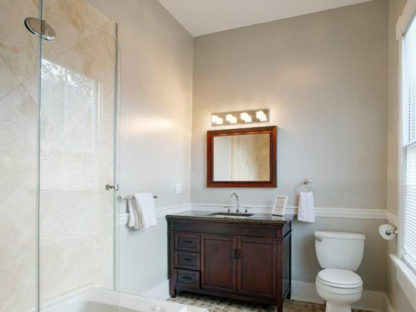 Huge 5 bed, 5 bath in Historic Downtown Savannah : photo 7 de la chambre maison 5 chambres