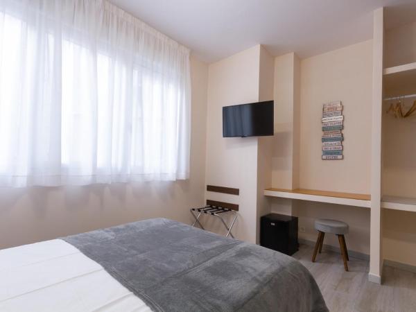 A Casa Martínez B&B : photo 3 de la chambre chambre double avec salle de bains privative