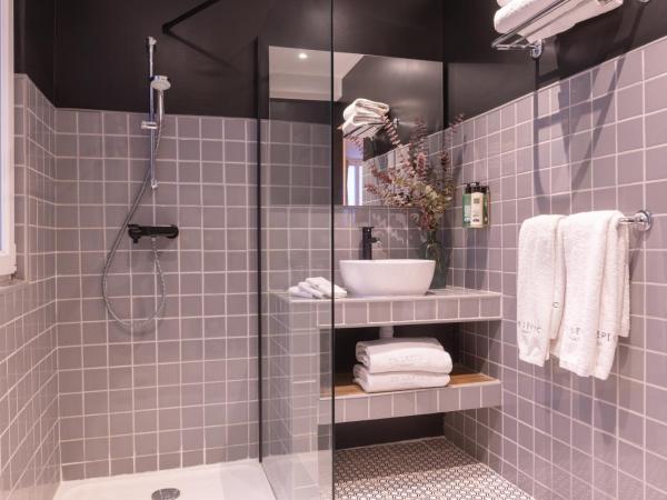 Hotel 29 Lepic : photo 6 de la chambre chambre familiale