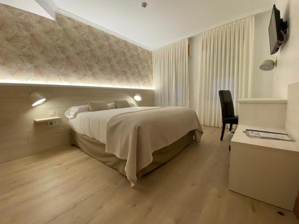 Hostal Paris : photo 3 de la chambre chambre familiale standard