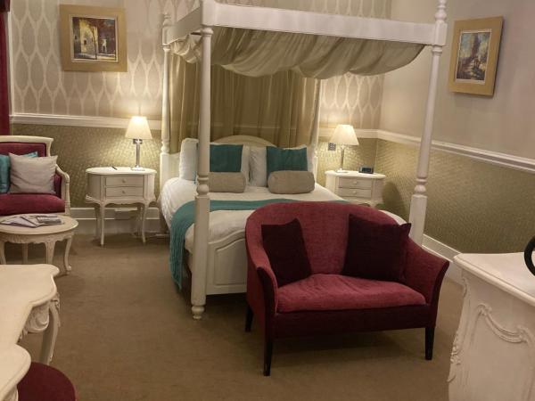 Langtry Manor Hotel : photo 1 de la chambre suite junior avec baignoire spa