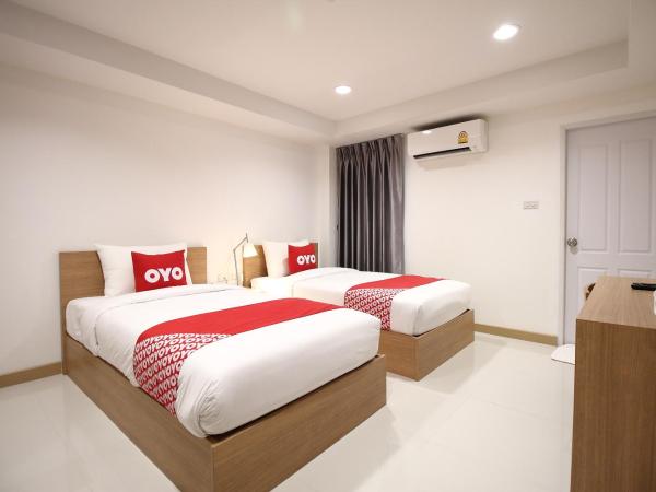 Super OYO 483 Pannee Hotel Khaosan : photo 2 de la chambre chambre lits jumeaux supérieure