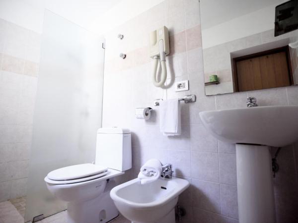 Hotel Continental : photo 4 de la chambre chambre double ou lits jumeaux