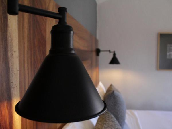 SIX TWO FOUR Urban Beach Hotel : photo 3 de la chambre chambre lit king-size deluxe