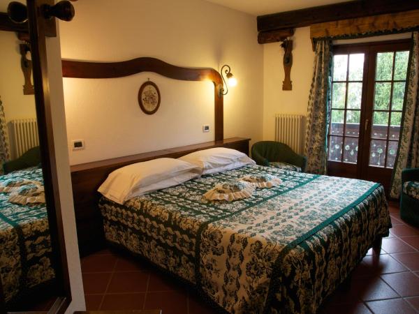 Hotel Milleluci : photo 1 de la chambre chambre double avec balcon