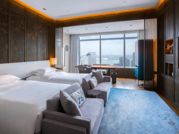 Park Hyatt Hangzhou : photo 1 de la chambre chambre lits jumeaux - vue sur rivière