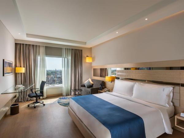 Holiday Inn Agra MG Road an IHG Hotel : photo 5 de la chambre chambre lit king-size premium
