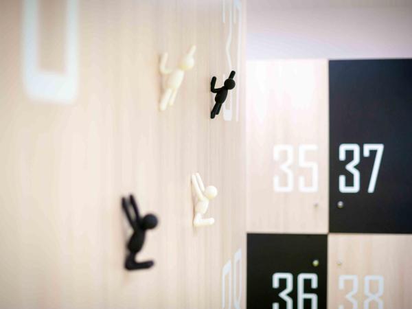 Hostel Le Hüb Grenoble : photo 5 de la chambre lit dans dortoir mixte de 8 lits