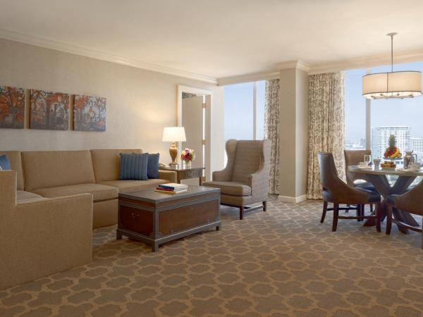 Fairmont Dallas : photo 4 de la chambre suite 1 chambre lit king-size – vue sur ville 