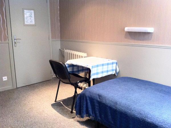 Hotel Des Arts : photo 9 de la chambre chambre triple