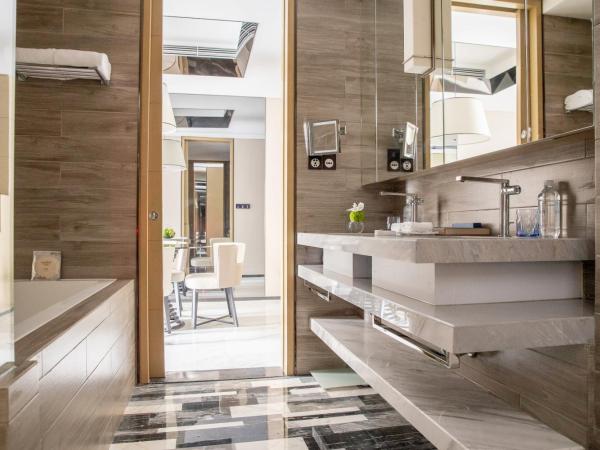 Jumeirah Living Guangzhou-Complimentary Shuttle Bus between hotel to Canton Fair Complex during Canton Fair Period : photo 5 de la chambre one bedroom residence contemporary