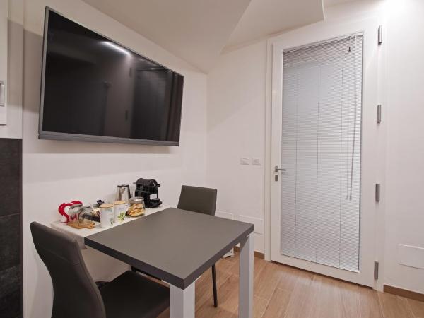 B&BO la Frasca : photo 6 de la chambre suite avec baignoire spa