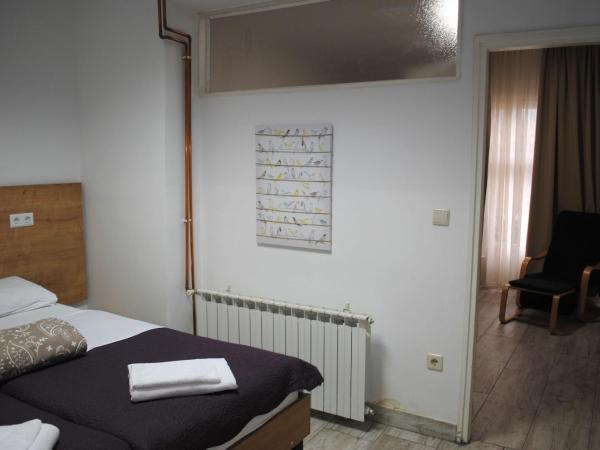 Hotel Fala : photo 2 de la chambre chambre quadruple