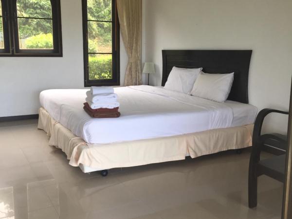 Khaolak Hillside Villa : photo 6 de la chambre conner bungalow