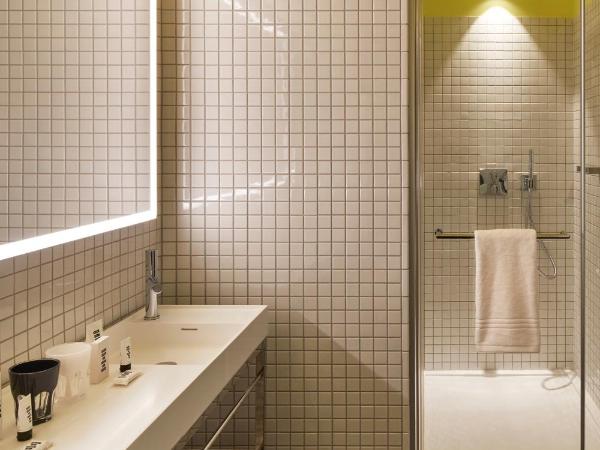 Mama Shelter Paris West : photo 9 de la chambre chambre xxl mama