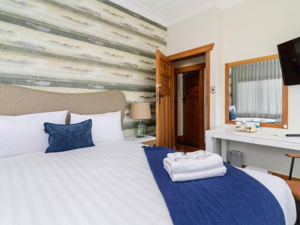 Lakes Lodge Rotorua : photo 1 de la chambre chambre lit queen-size standard avec salle de bains commune