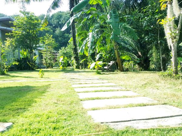 Home No.9 : photo 9 de la chambre chambre lit king-size avec balcon