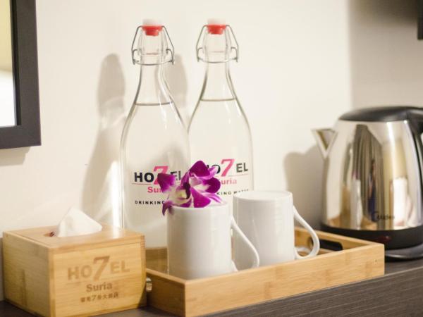 Hotel 7 Suria : photo 4 de la chambre chambre lit king-size deluxe - vue sur mer