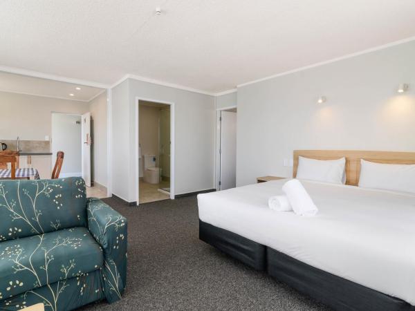 Thermal Oak Motel : photo 2 de la chambre suite lit king-size