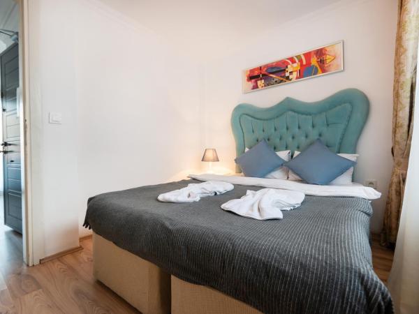 3 Floor Oldcity : photo 8 de la chambre suite familiale penthouse