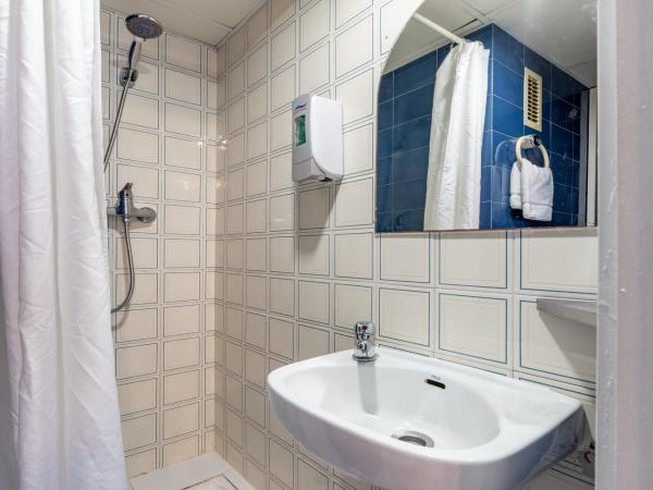 Forum Tarragona : photo 9 de la chambre chambre double avec balcon