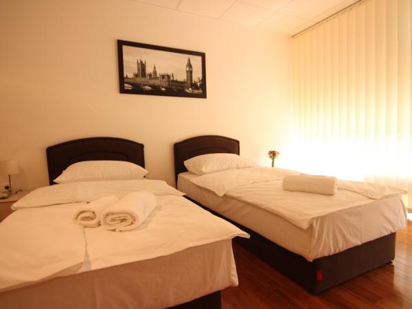 Rooms XXL : photo 2 de la chambre chambre triple