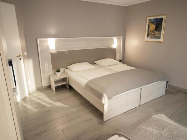 ARABEST Aparthotel & Boardinghouse : photo 5 de la chambre suite 3 chambres confort