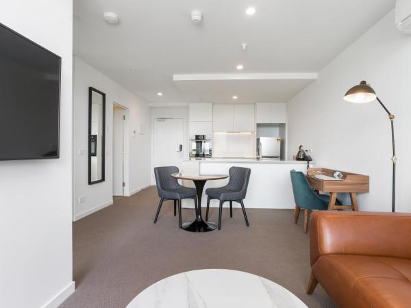 The Sebel Melbourne Moonee Ponds : photo 3 de la chambre one bedroom apartment with twin beds and balcony