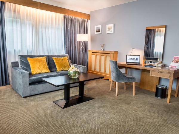Radisson BLU Hotel & Spa, Little Island Cork : photo 2 de la chambre suite