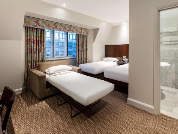 Radisson Blu Hotel, London Euston Square - formerly Grafton : photo 3 de la chambre chambre familiale