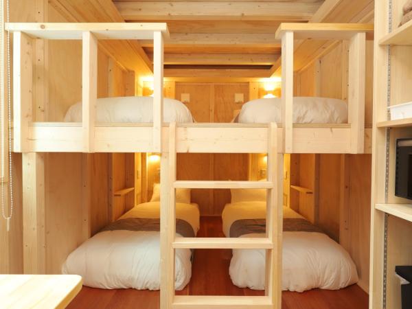 JR Mobile Inn Sapporo kotoni : photo 5 de la chambre family room with shower room 2