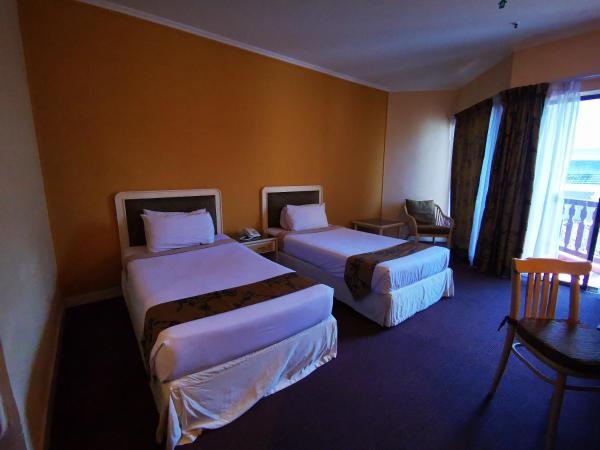 The Grand Beach Resort Port Dickson : photo 3 de la chambre standard twin seaview 