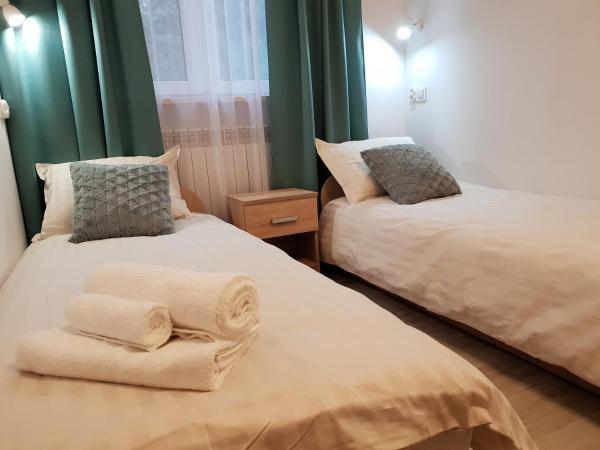 Hostel Mleczna - Metro Zacisze : photo 9 de la chambre chambre double