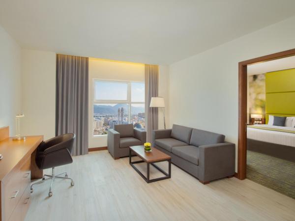 Wyndham Garden Muscat Al Khuwair : photo 4 de la chambre suite 1 chambre - non-fumeurs