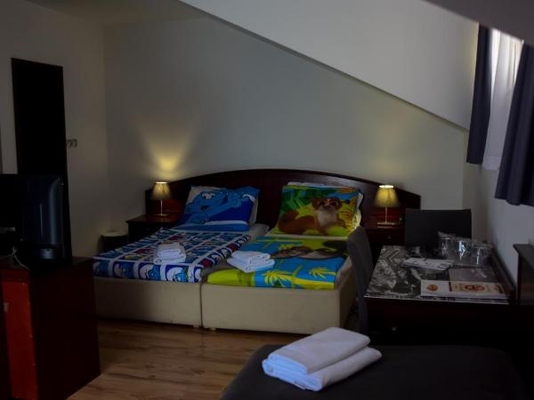 Hotel Meridijan16 : photo 3 de la chambre chambre triple