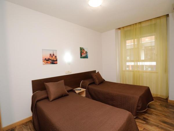 Hostal Conde David : photo 4 de la chambre chambre double