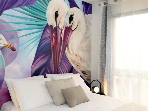 Le Jardin Secret de Faro Guesthouse : photo 1 de la chambre chambre double avec salle de bains privative