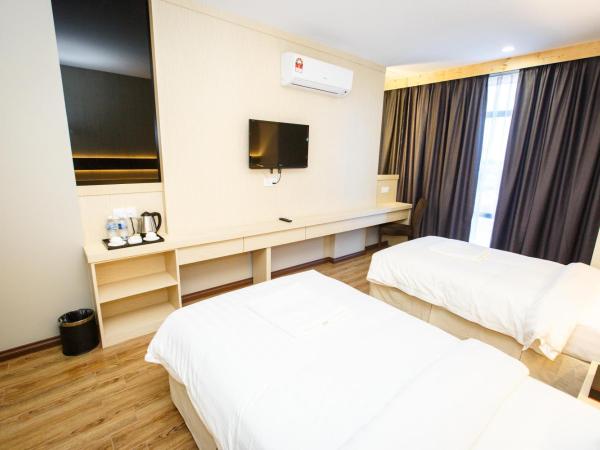 Lintas Platinum Hotel : photo 3 de la chambre chambre lits jumeaux deluxe