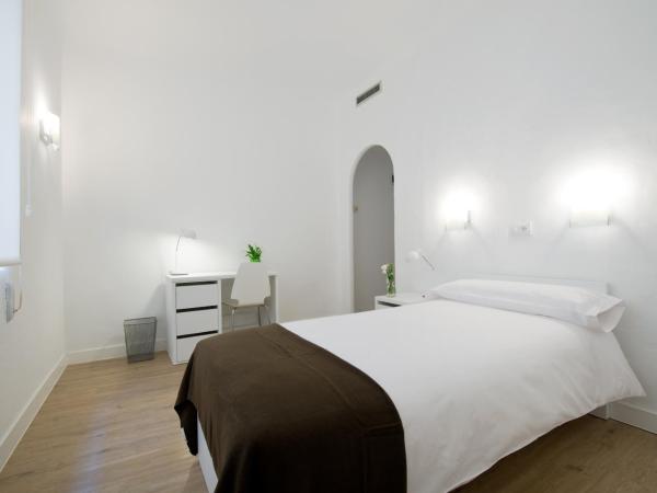 NeoMagna Madrid : photo 9 de la chambre chambre simple standard