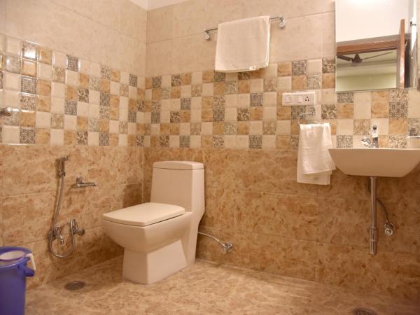 Hotel Triveni Residency : photo 10 de la chambre chambre double ou lits jumeaux standard