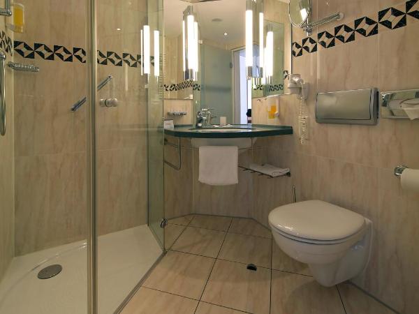 Mercure Hotel Dortmund Messe : photo 4 de la chambre chambre double ou lits jumeaux standard